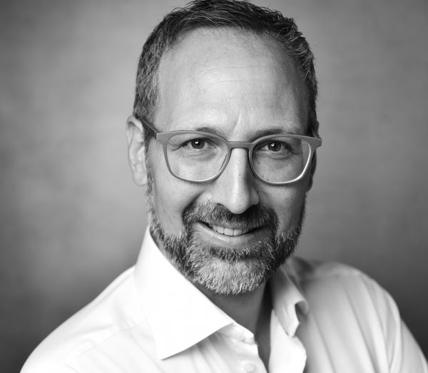 Matthias Reuter, Siemens